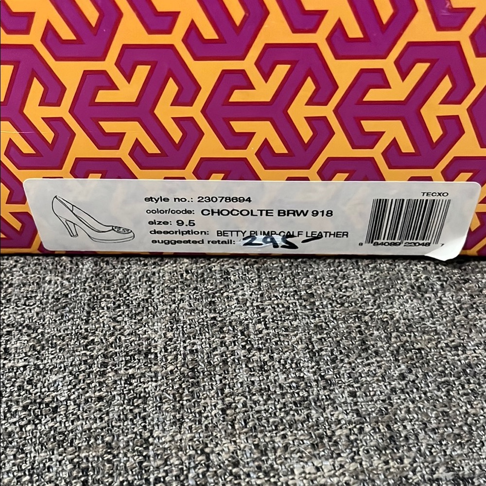 New Tory Burch Chocolate Brown Betty Pumps - Picture 13 of 16